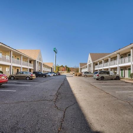 Hometowne Studios By Red Roof Spartanburg - Asheville Highway Southern Shops Exterior foto